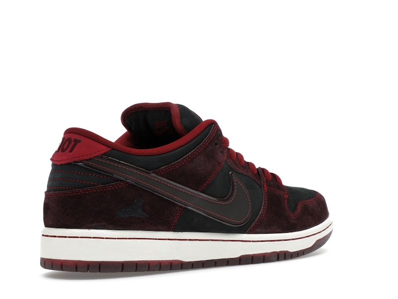 Nike SB Dunk Low Riot Skateshop - image 33
