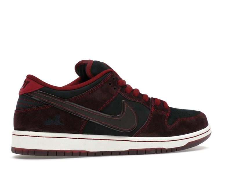 Nike SB Dunk Low Riot Skateshop - image 35