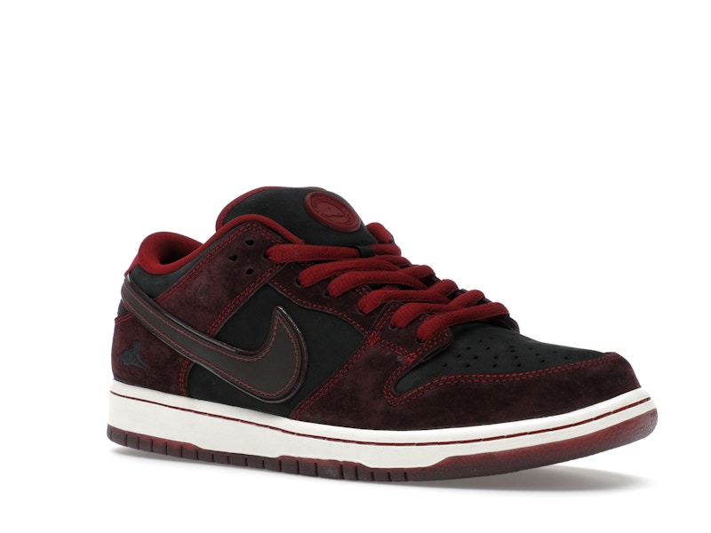 Nike SB Dunk Low Riot Skateshop - image 5