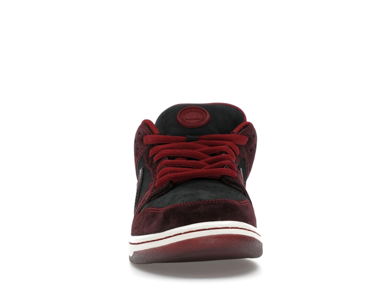 Nike SB Dunk Low Riot Skateshop - image 10