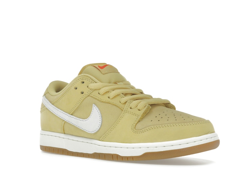 Nike SB Dunk Low Saturn Gold - image 5