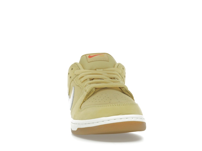 Nike SB Dunk Low Saturn Gold - image 9