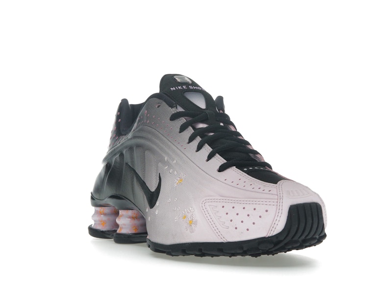 Nike Shox R4 Sakura (Women's) - image 7