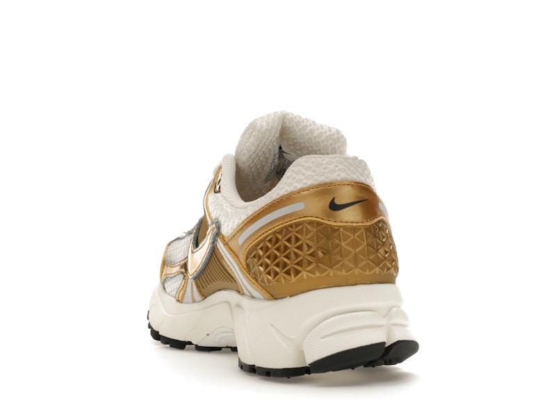 Nike Zoom Vomero 5 Metallic Gold (Women's) - image 26