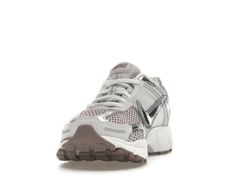 Nike Zoom Vomero 5 Metallic Silver Platinum Violet (Women's) - image 12