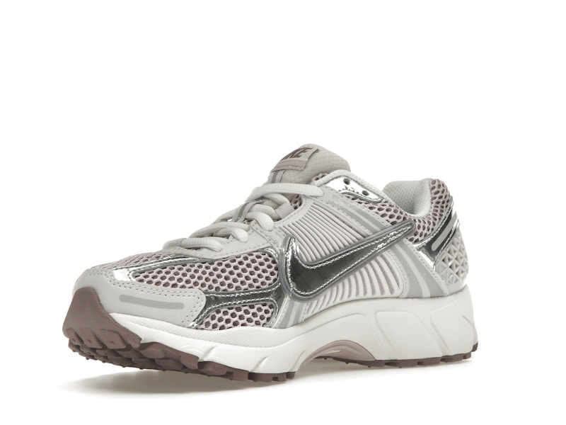 Nike Zoom Vomero 5 Metallic Silver Platinum Violet (Women's) - image 15