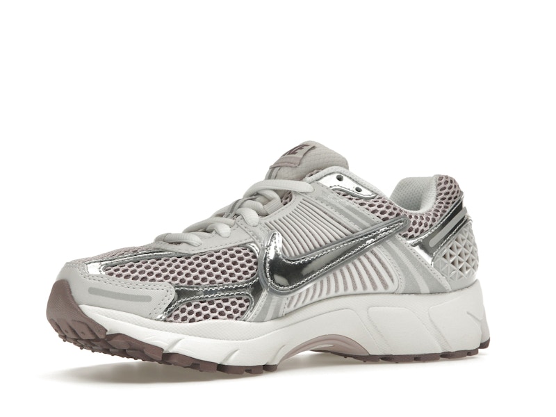 Nike Zoom Vomero 5 Metallic Silver Platinum Violet (Women's) - image 16