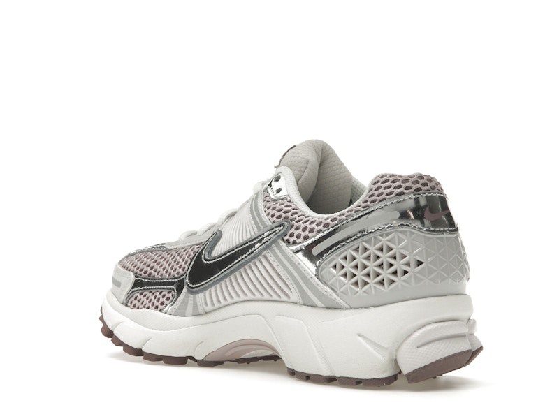 Nike Zoom Vomero 5 Metallic Silver Platinum Violet (Women's) - image 24