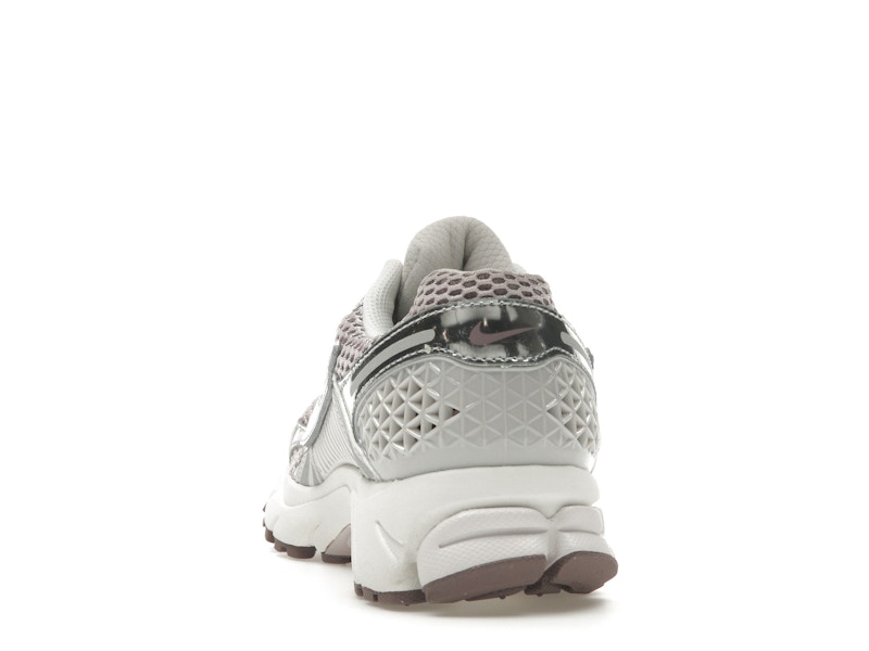 Nike Zoom Vomero 5 Metallic Silver Platinum Violet (Women's) - image 27