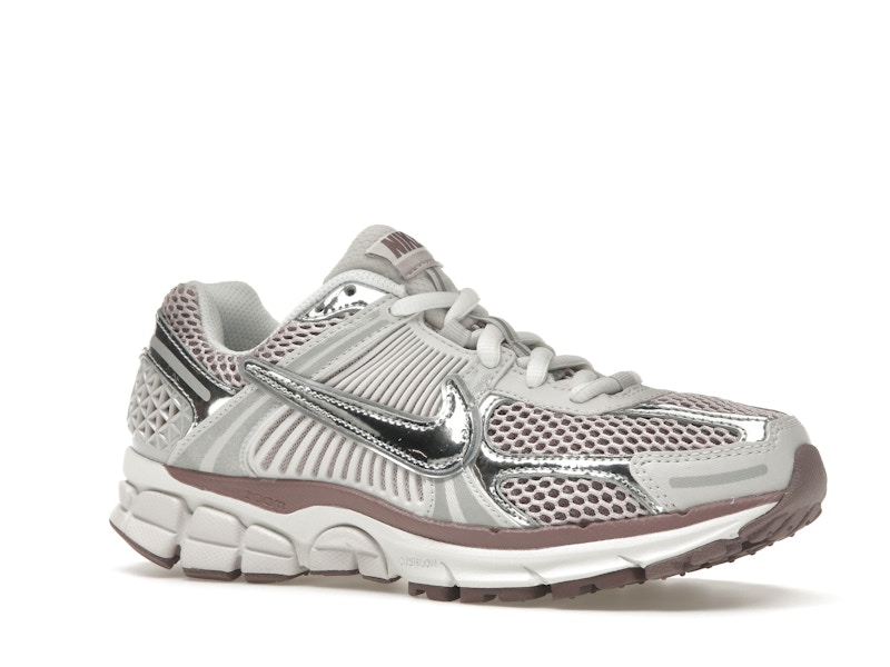 Nike Zoom Vomero 5 Metallic Silver Platinum Violet (Women's) - image 4