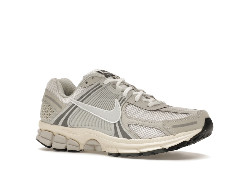 Nike Zoom Vomero 5 Platinum Tint - image 4
