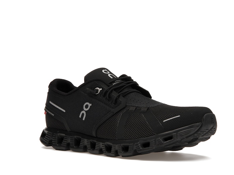 On Running Cloud 5 All Black - image 5