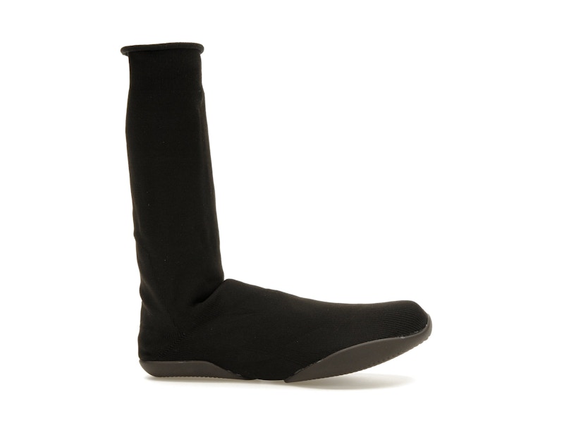 YZY Pods Black - image 2
