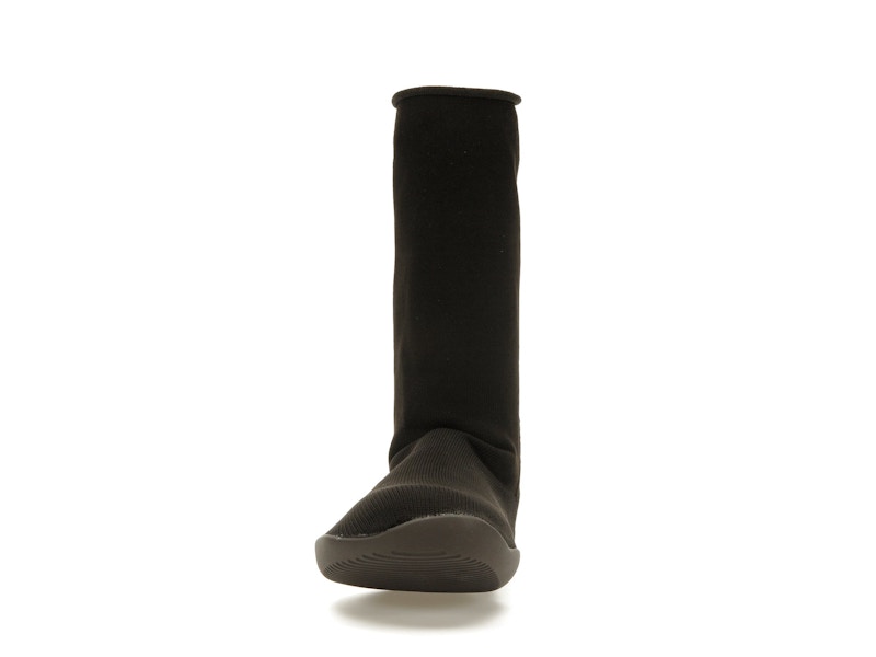 YZY Pods Black - image 11