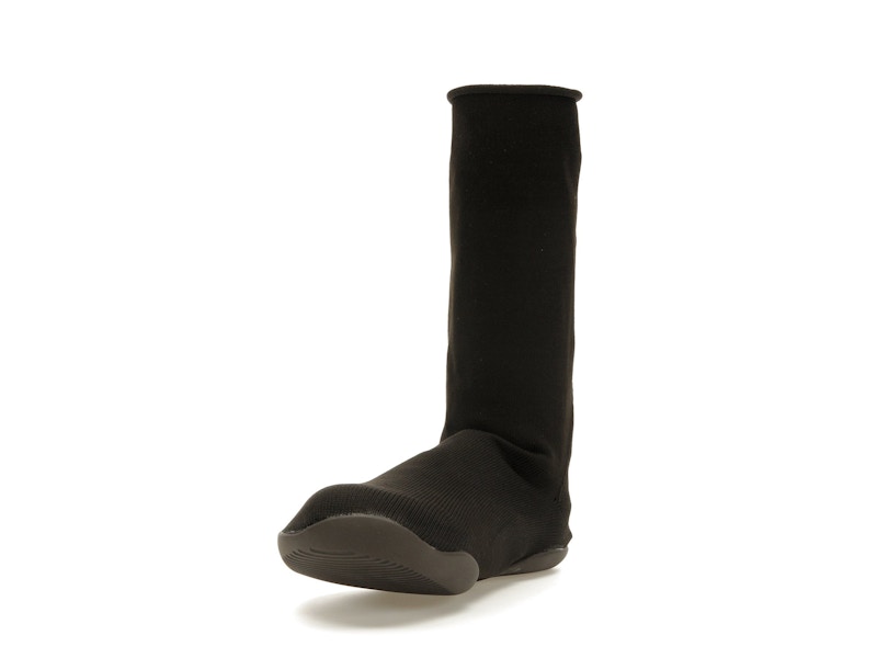 YZY Pods Black - image 13