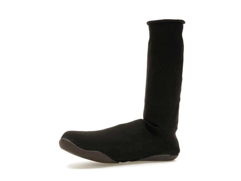 YZY Pods Black - image 17