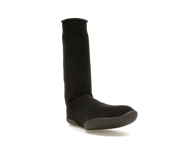 YZY Pods Black - image 7