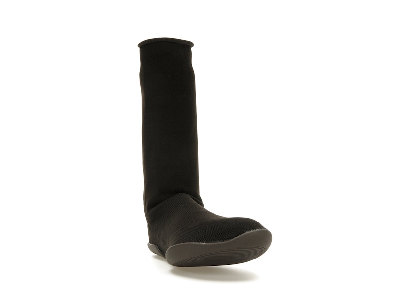 YZY Pods Black - image 8